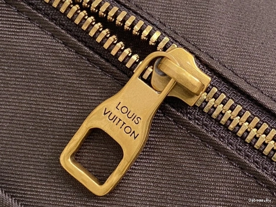 VUITTON CHRISTOPHER LOUIS Backpack-41*48*13CM 1230